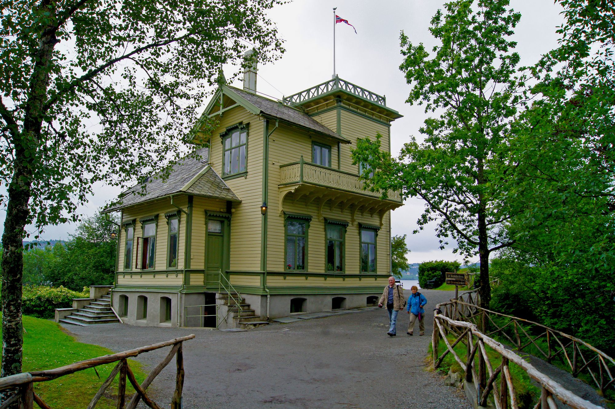 альтернативный текст